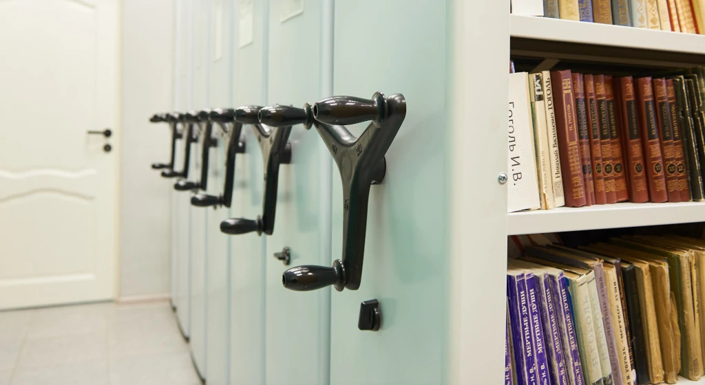 стеллаж для библиотеки