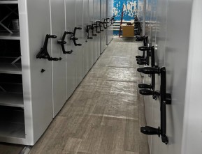 мобильных стеллажей для архива документов клинической больницы